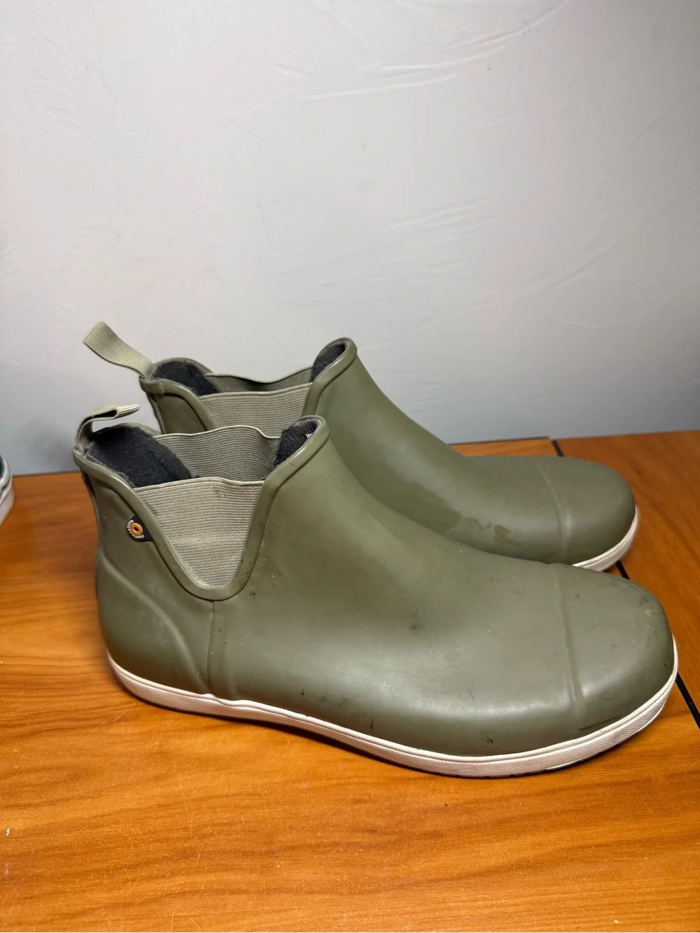 Bog Boots Men’s Overcast Chelsea Rain Boot Slip on Low Olive Green Casual 9